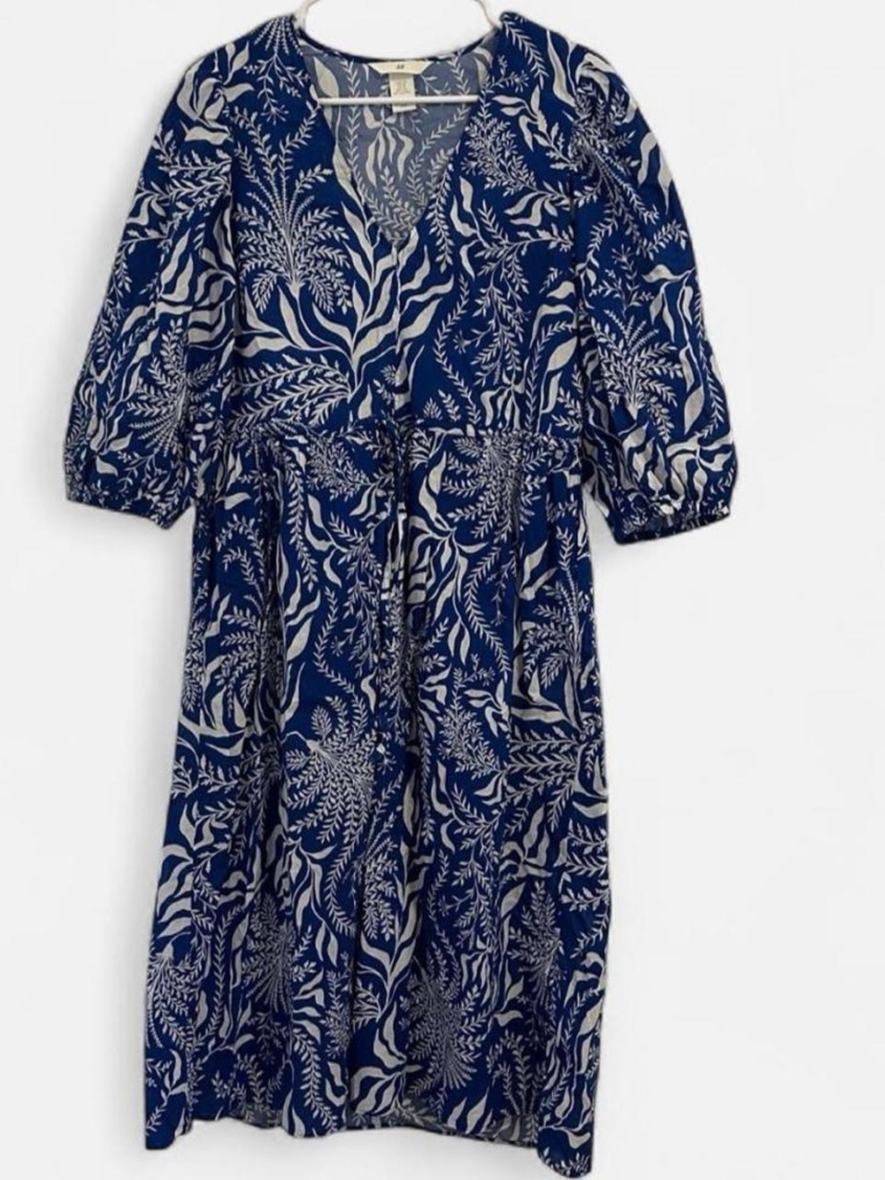 H&M Blue and White Floral Printed Adjustable Tie-Waist Midi Dress (Size XS) - Picture 6 of 6